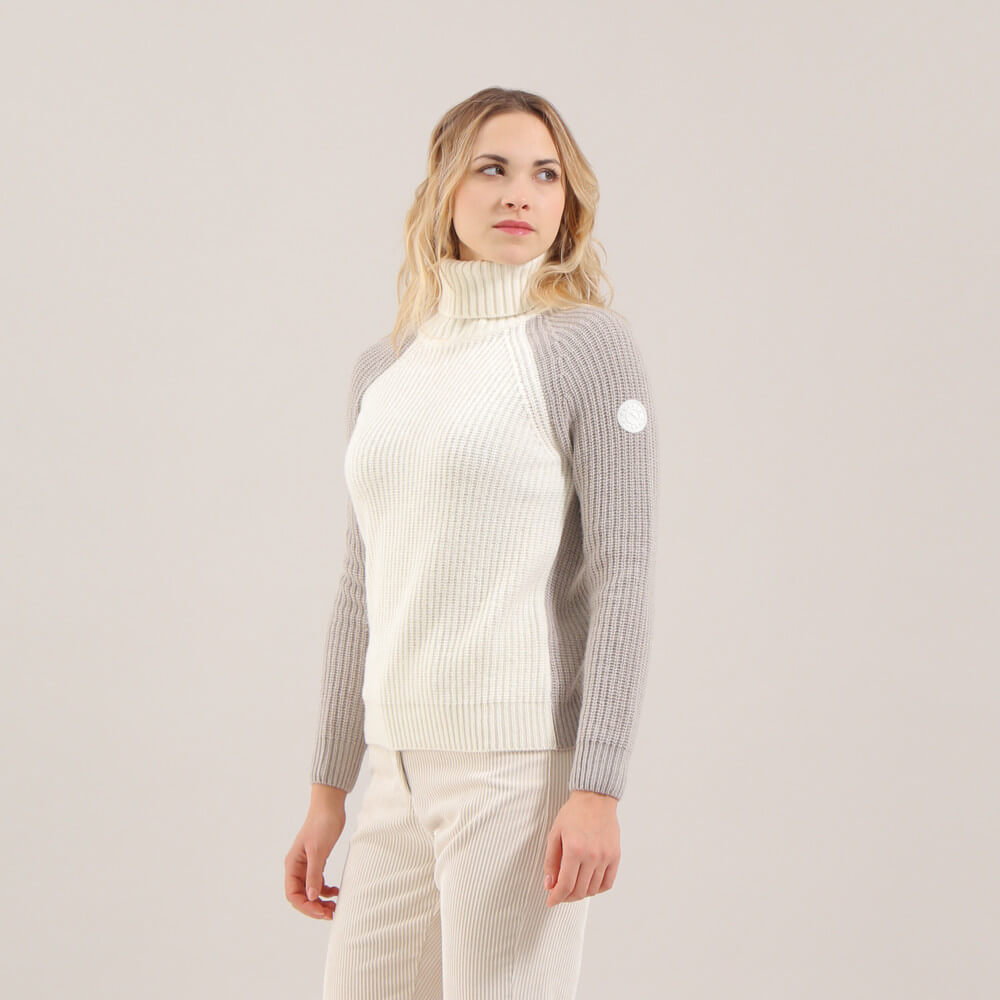 NEWS | WOOL BLEND TURTLENECK - Chervò USA