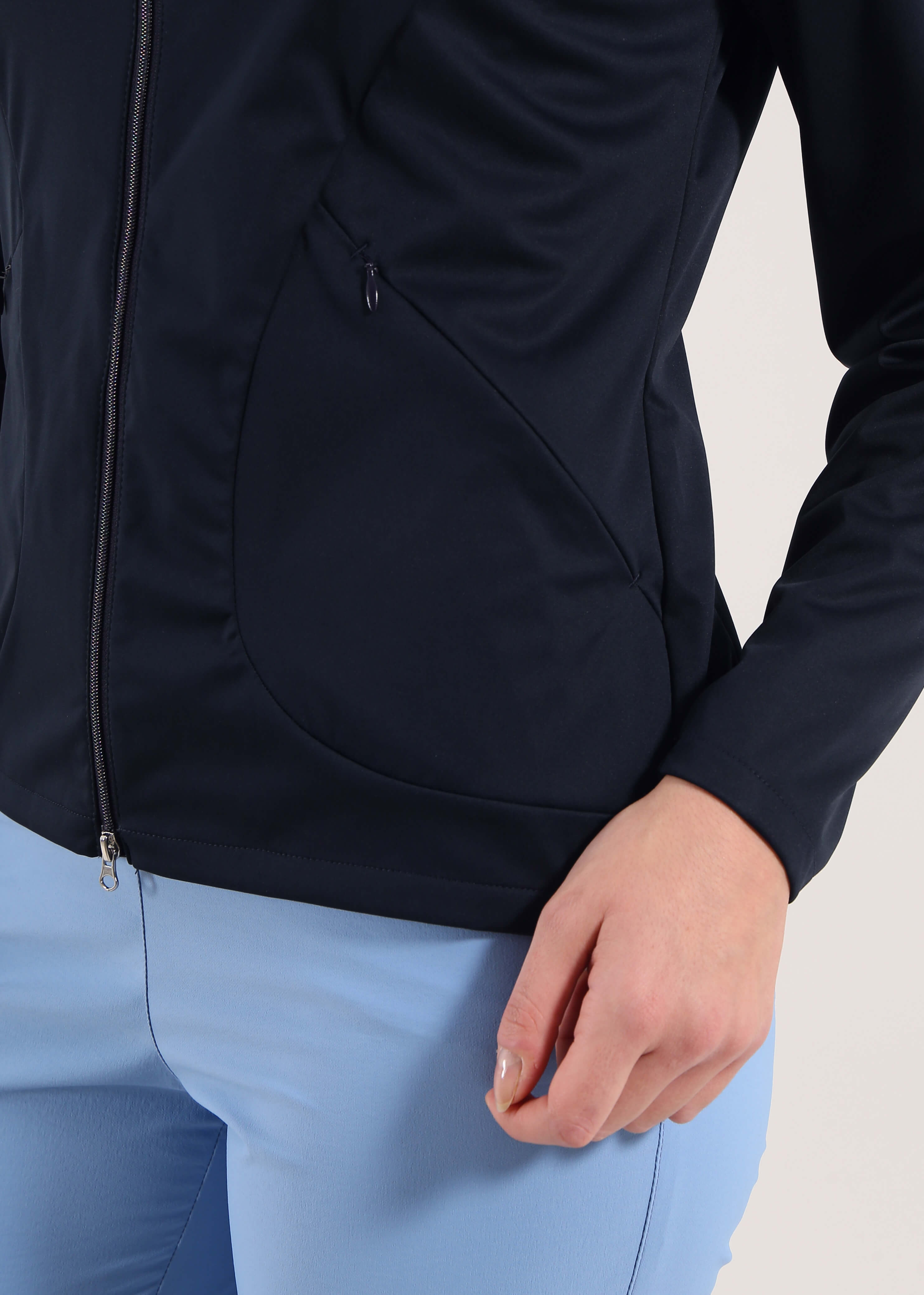 MAKEUP | PRO THERM® ULTRA STRETCH JACKET - Chervò USA