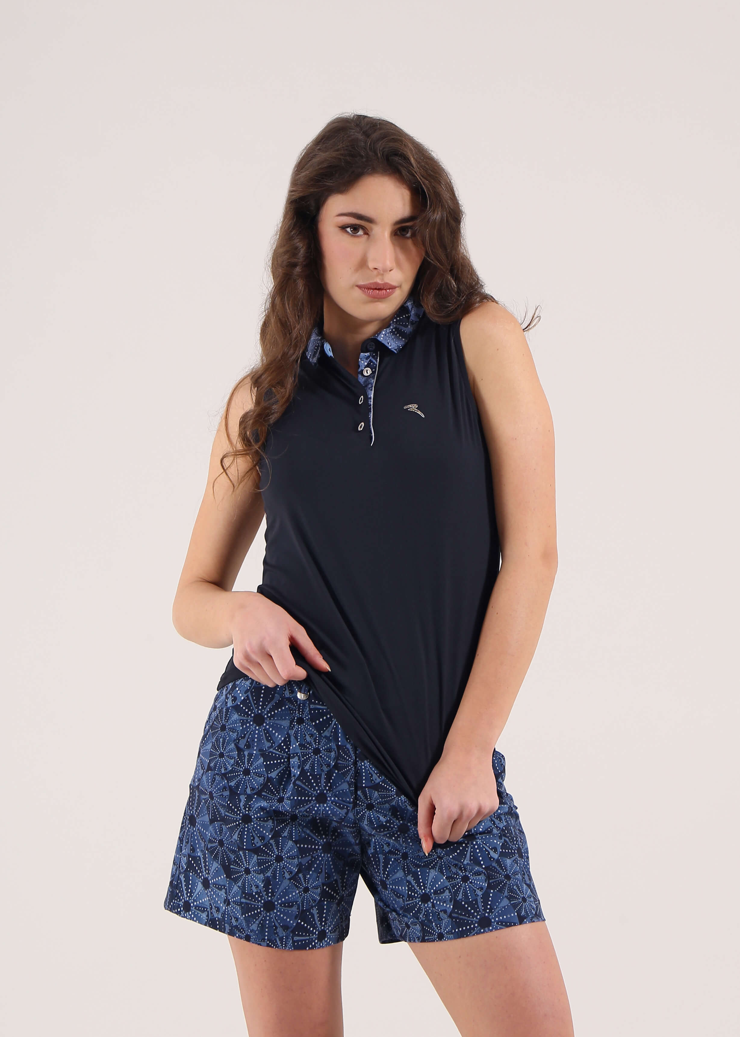 AZULES | LIGHTWEIGHT SUNBLOCK® SLEEVELESS JERSEY POLO - Chervò USA
